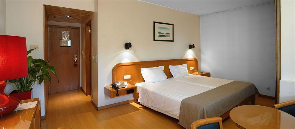 Hotel Amadeos - Matosinhos - Porto Екстер'єр фото