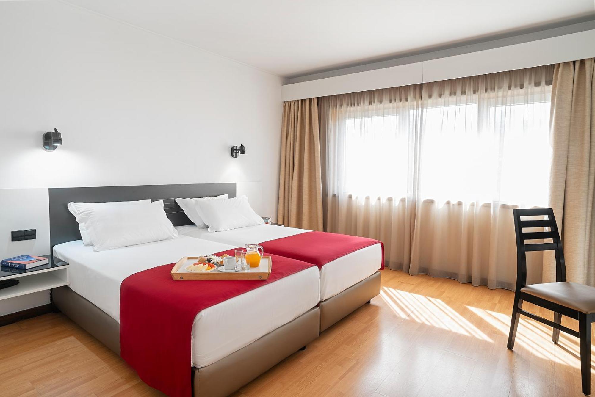 Hotel Amadeos - Matosinhos - Porto Екстер'єр фото