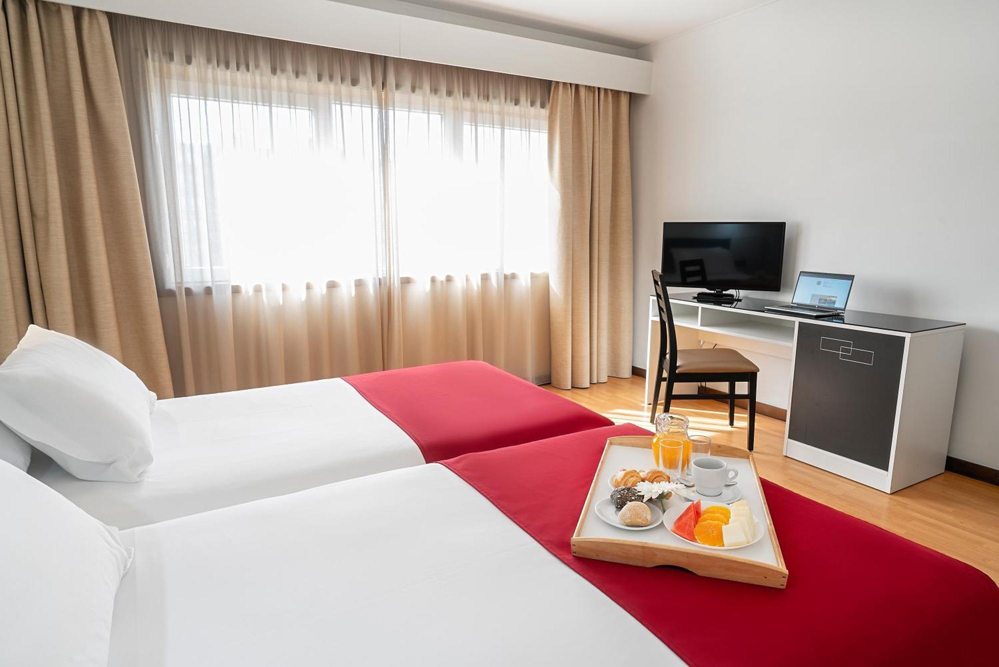 Hotel Amadeos - Matosinhos - Porto Екстер'єр фото