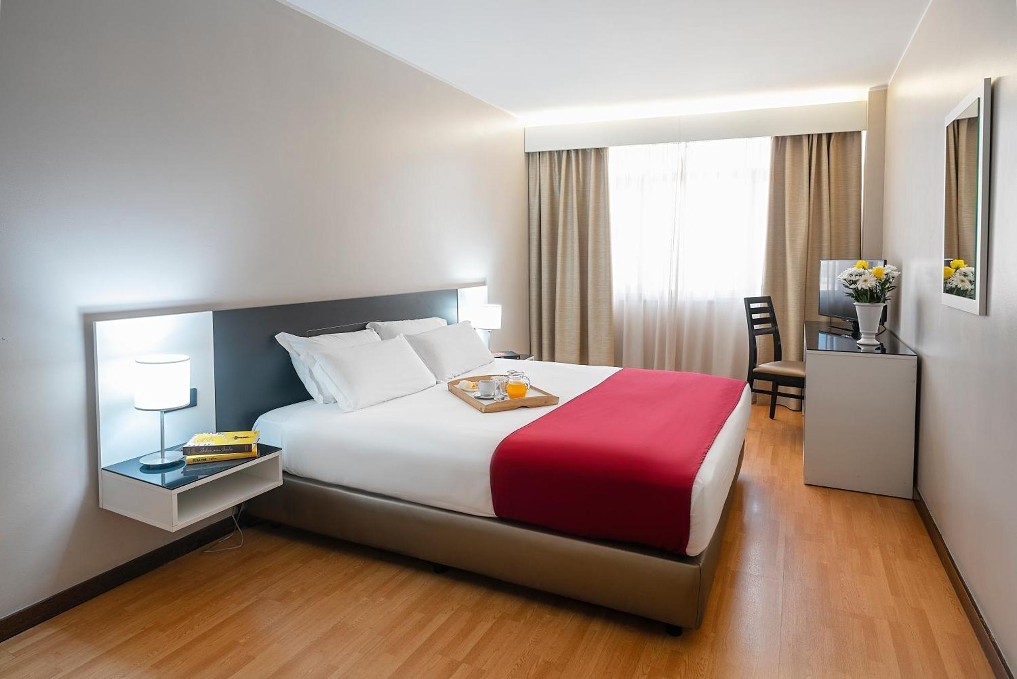 Hotel Amadeos - Matosinhos - Porto Екстер'єр фото