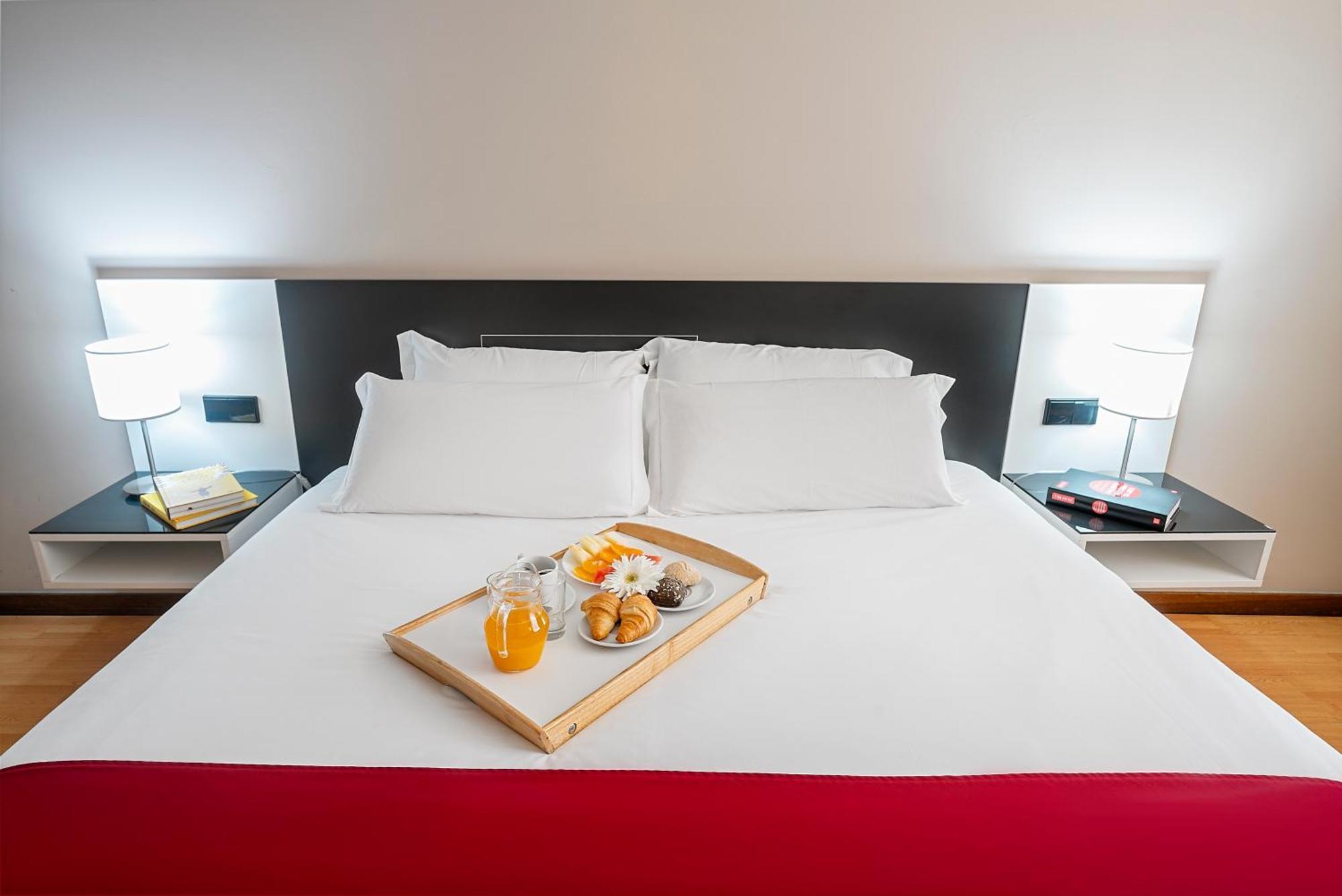Hotel Amadeos - Matosinhos - Porto Екстер'єр фото