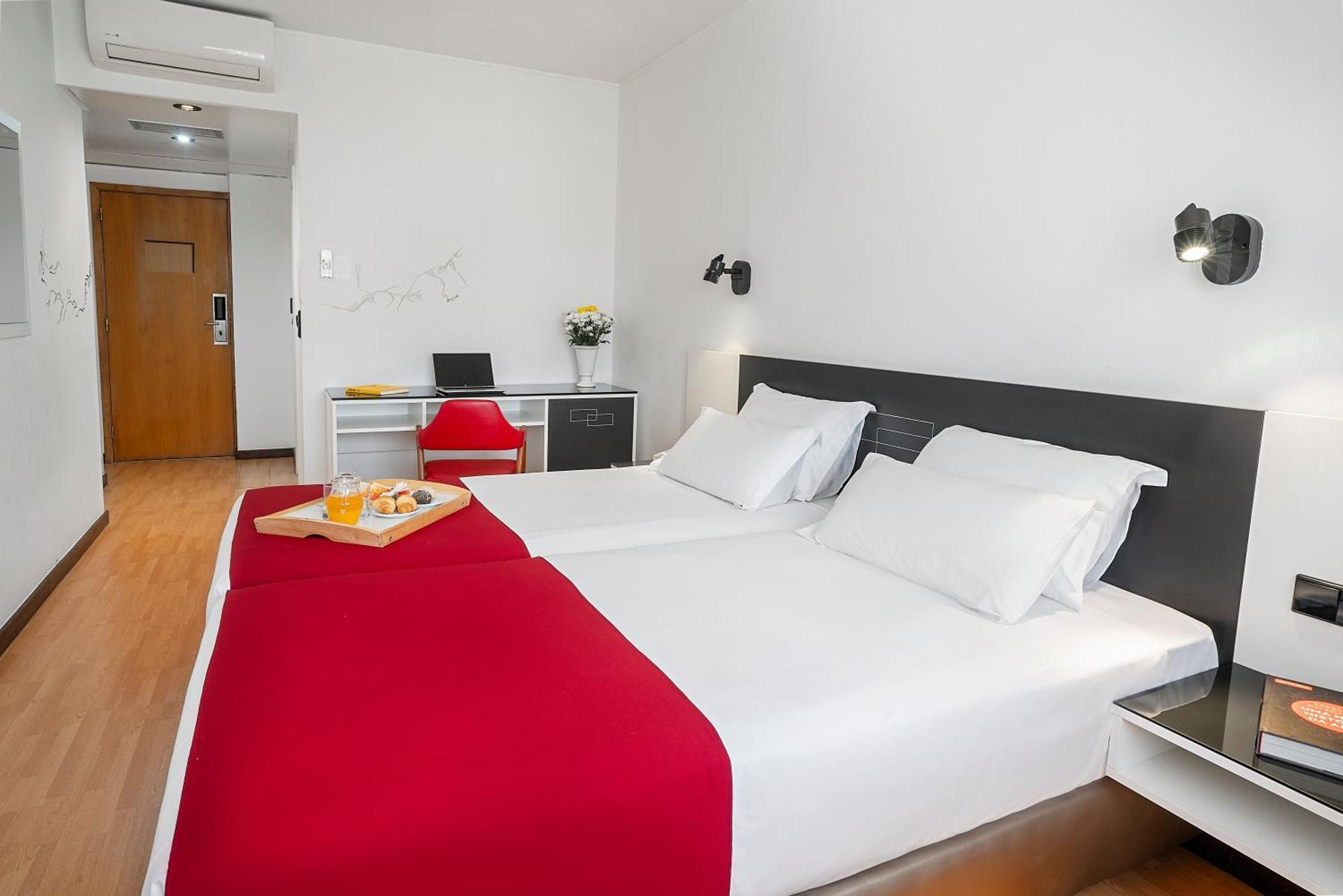 Hotel Amadeos - Matosinhos - Porto Екстер'єр фото