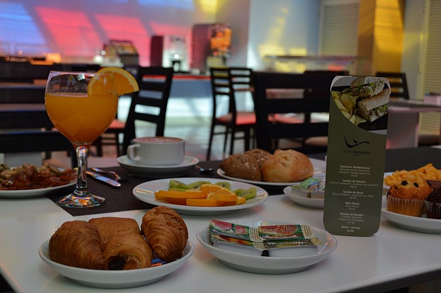 Hotel Amadeos - Matosinhos - Porto Екстер'єр фото