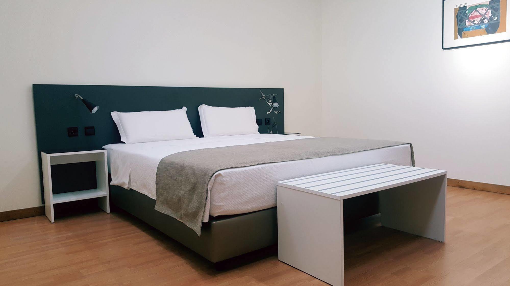 Hotel Amadeos - Matosinhos - Porto Екстер'єр фото