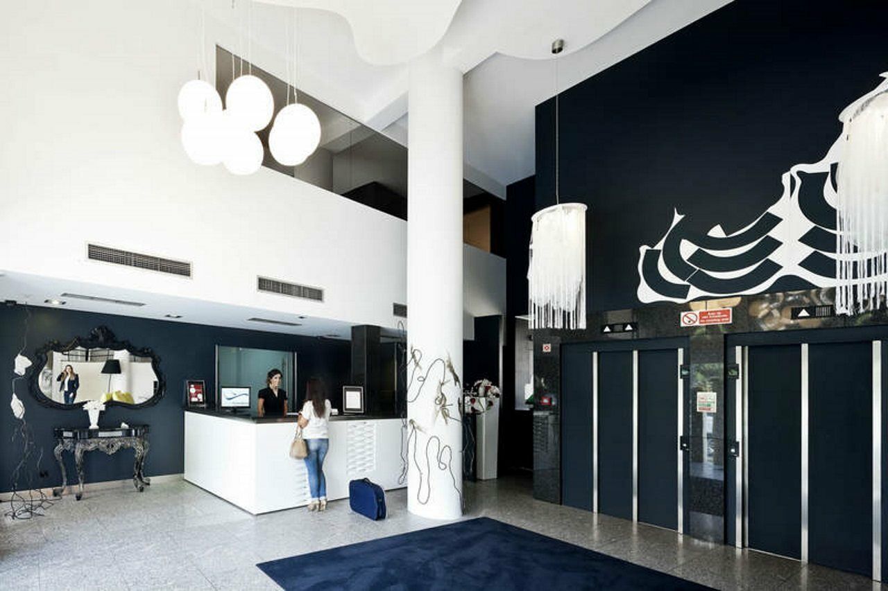 Hotel Amadeos - Matosinhos - Porto Екстер'єр фото