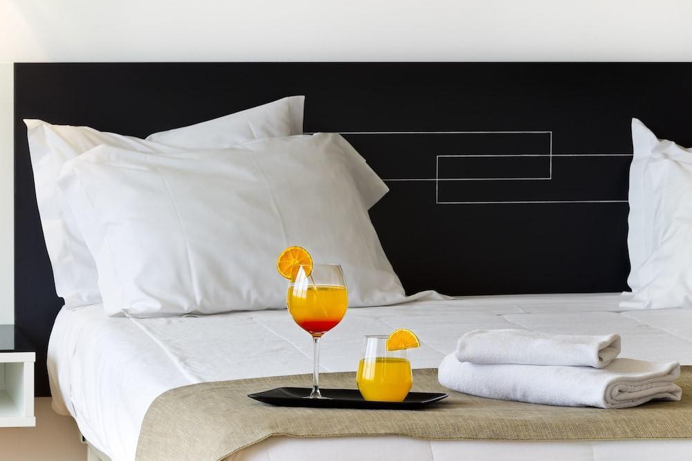 Hotel Amadeos - Matosinhos - Porto Екстер'єр фото